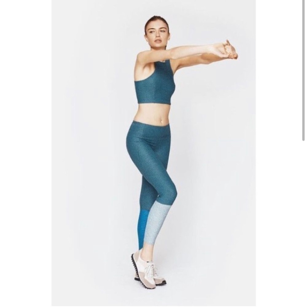 Outdoor Voices Blue Turquoise and Gray Legging M